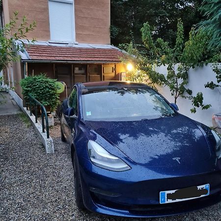 Hote Stephanois Studio, Parking& Borne Electrique Сент Етиен Екстериор снимка