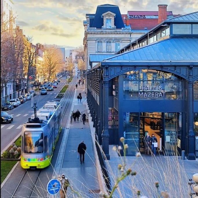 Hote Stephanois Studio, Parking& Borne Electrique Сент Етиен Екстериор снимка